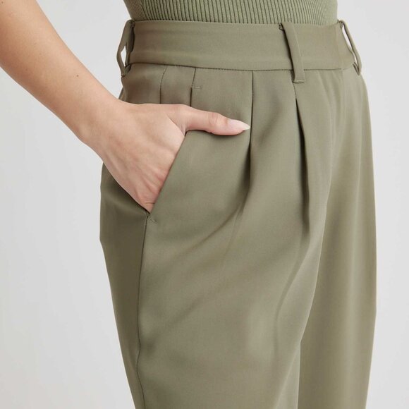 Quince Olive Pleated Stretch Crepe Wide Leg Pants, Size 8 - Picture 4 of 10
